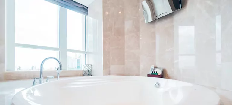 Bathroom Window Coverings in St. Cloud, FL