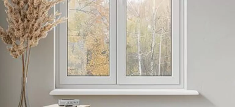 Vinyl Window Stool in St. Cloud, FL